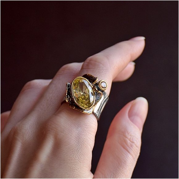 Jewelry - Italian Jewelry Dazzling Zircon Ring